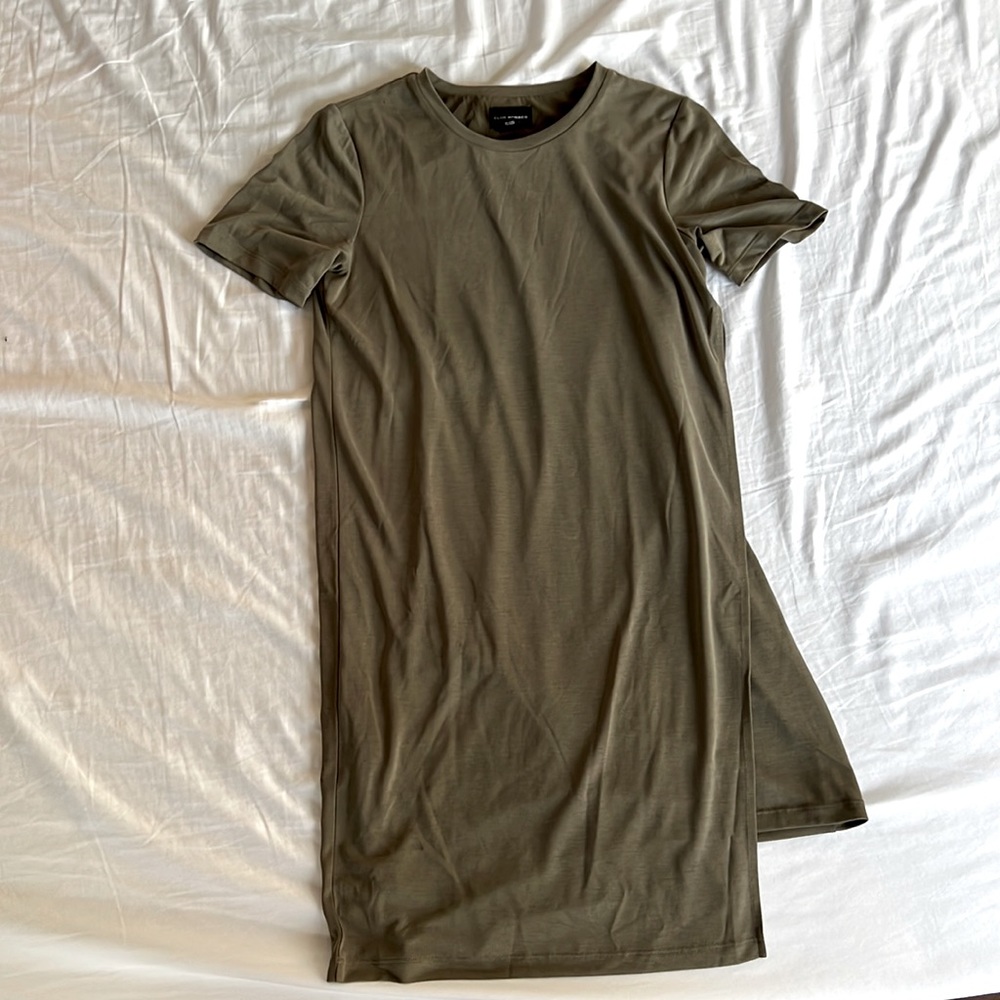 Olive green Club Monaco slitted t shirt dress